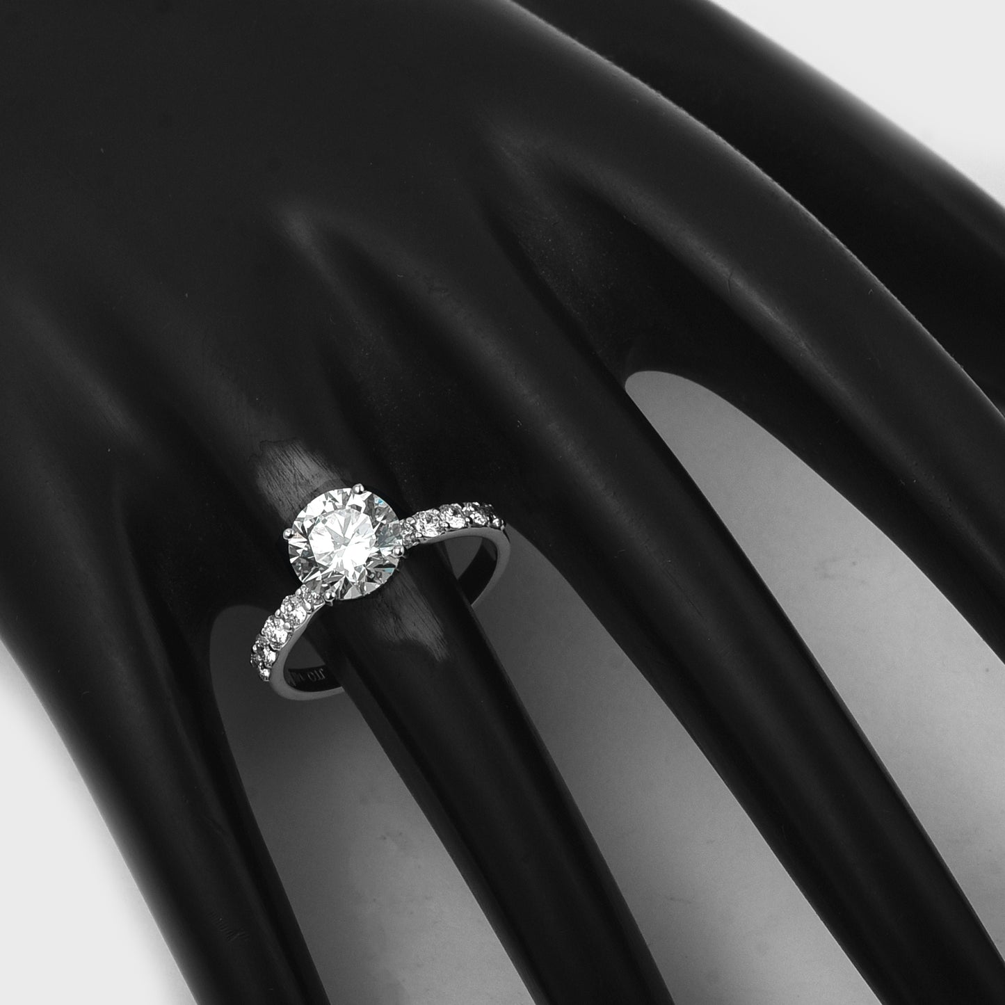 2.30 Carats Lab Grown Diamond 14K Gold Ring