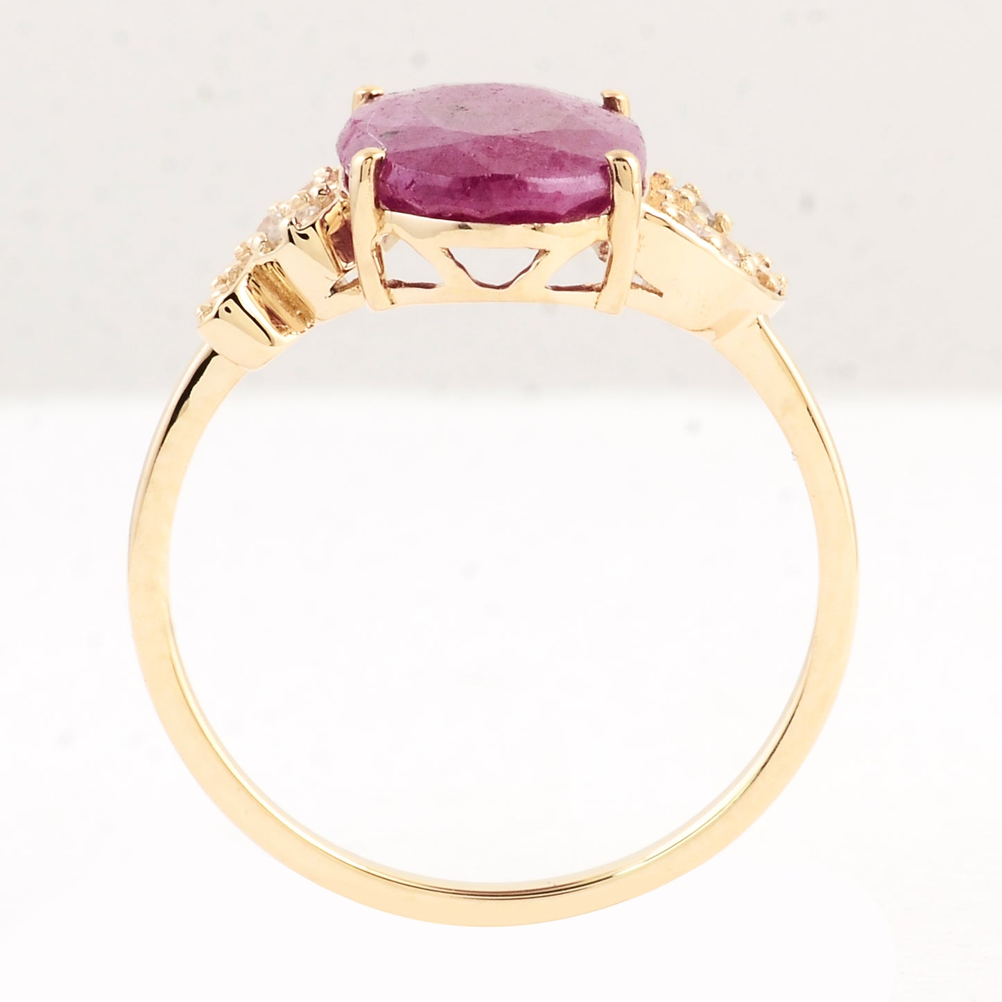 3.66 Ct Oval Ruby 14K Gold Ring