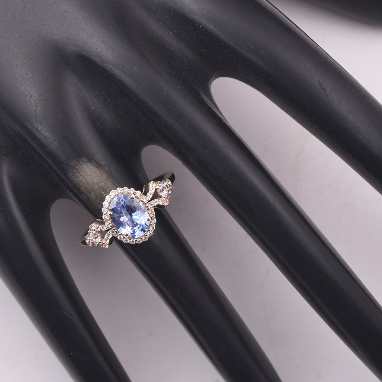 1.31 Ct Oval Sapphire 9K Gold Ring