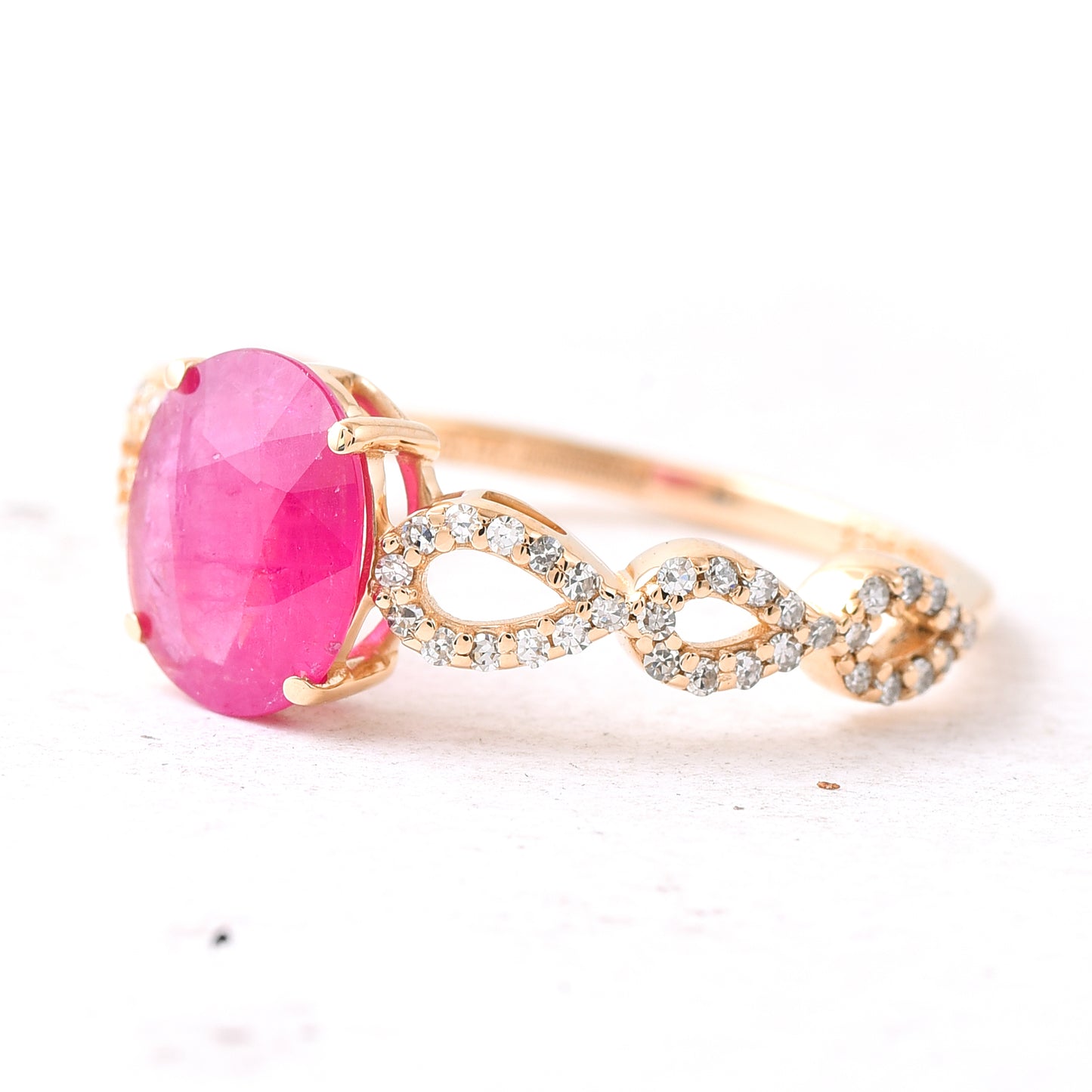 1.73 Ct Oval Mixed Cut Natural Ruby 14K Gold Ring