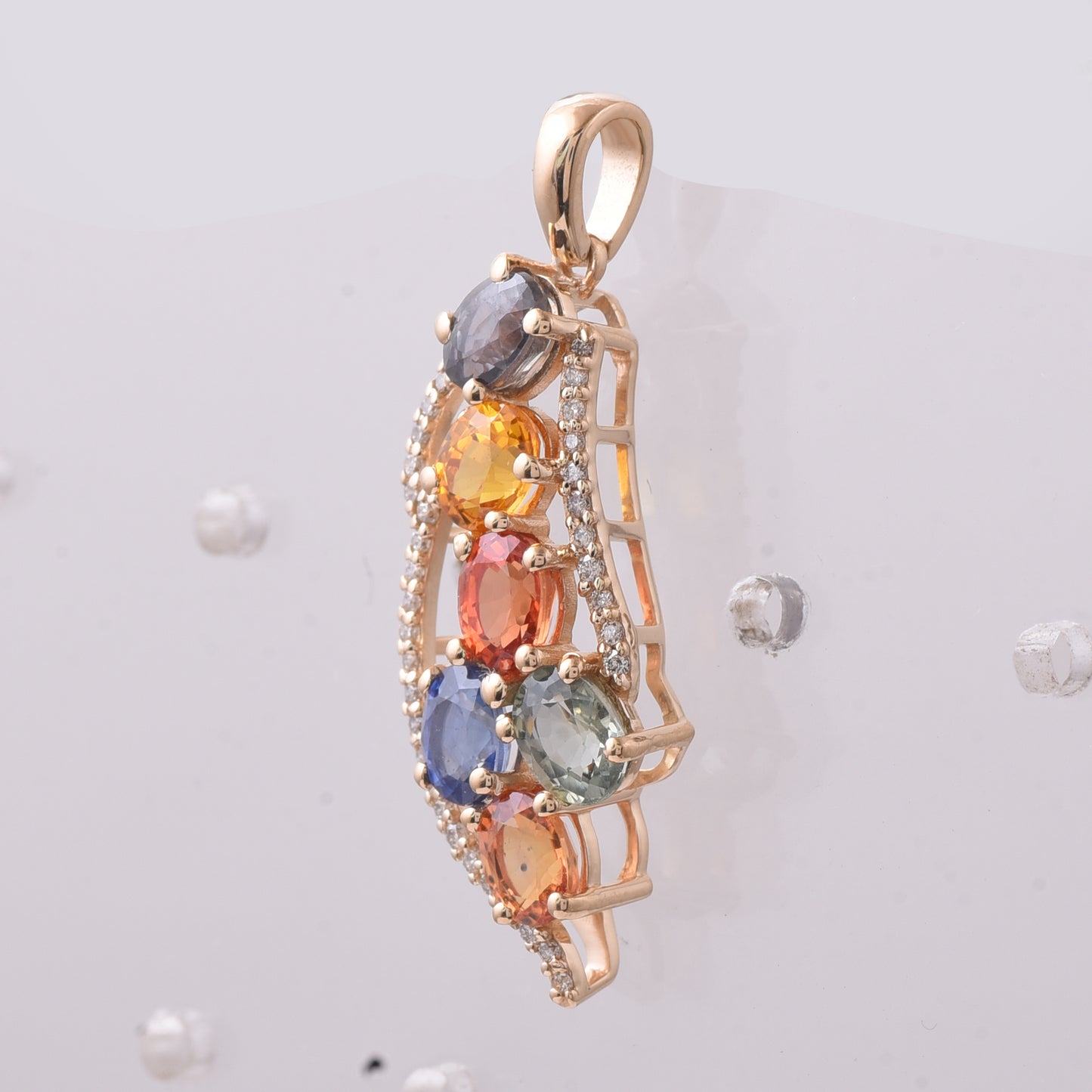 2.75 Ct Oval Mixed Cut Natural Multi-Coloured Sapphire 14K Gold Pendant