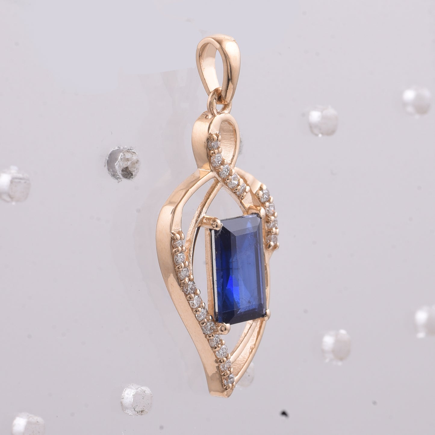 1.48 Ct Rectangle Step Cut Natural Sapphire 14K Gold Pendant