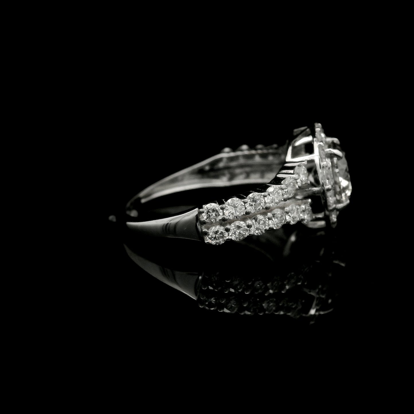 2.05 Carats Lab Grown Diamond 14K Gold Ring