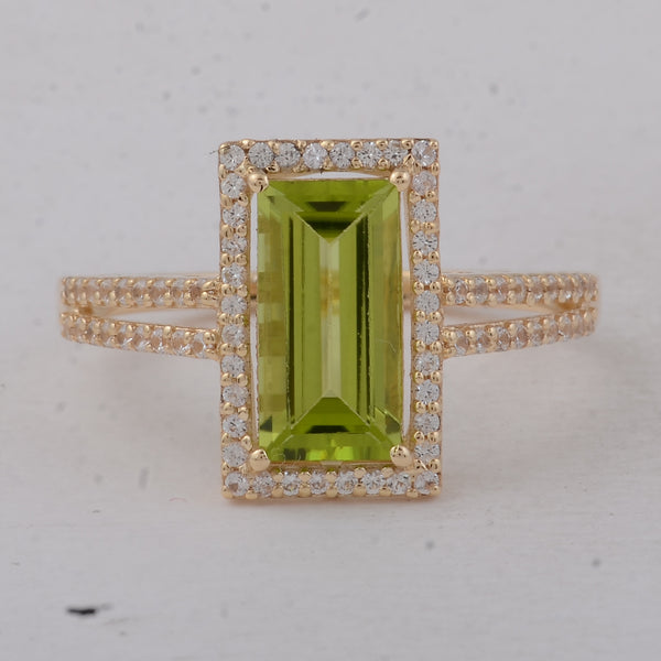 1.81 Ct Baguette Peridot 9K Gold Ring