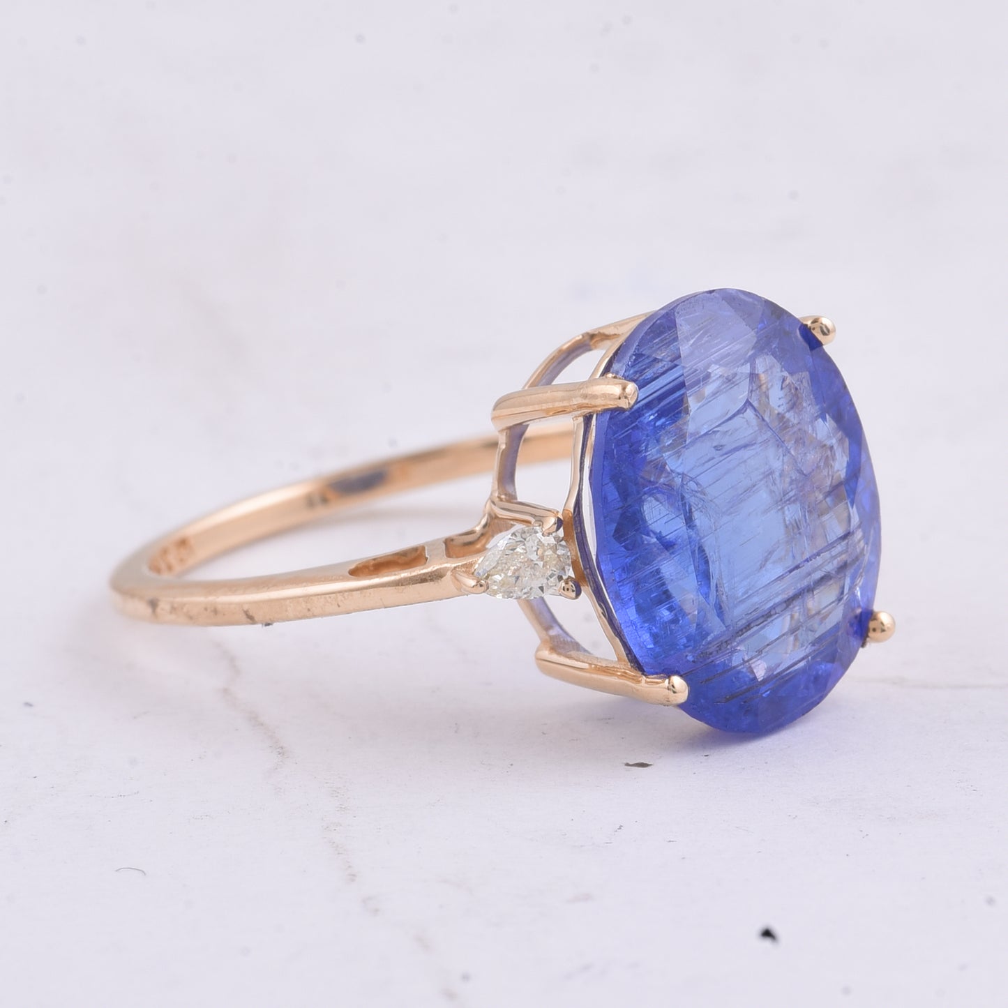 6.06 Ct Oval Natural Tanzanite 14K Gold Ring