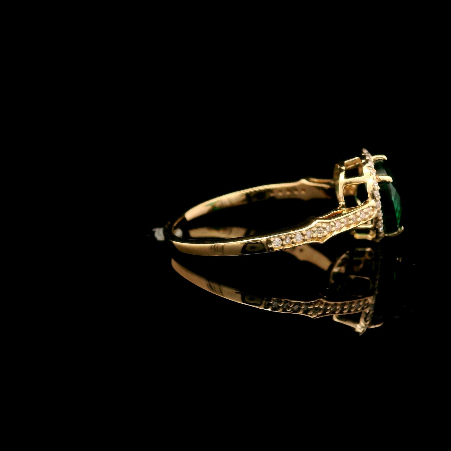 1.66 Ct Pear Mixed Cut Lab Grown Emerald 14K Gold Ring