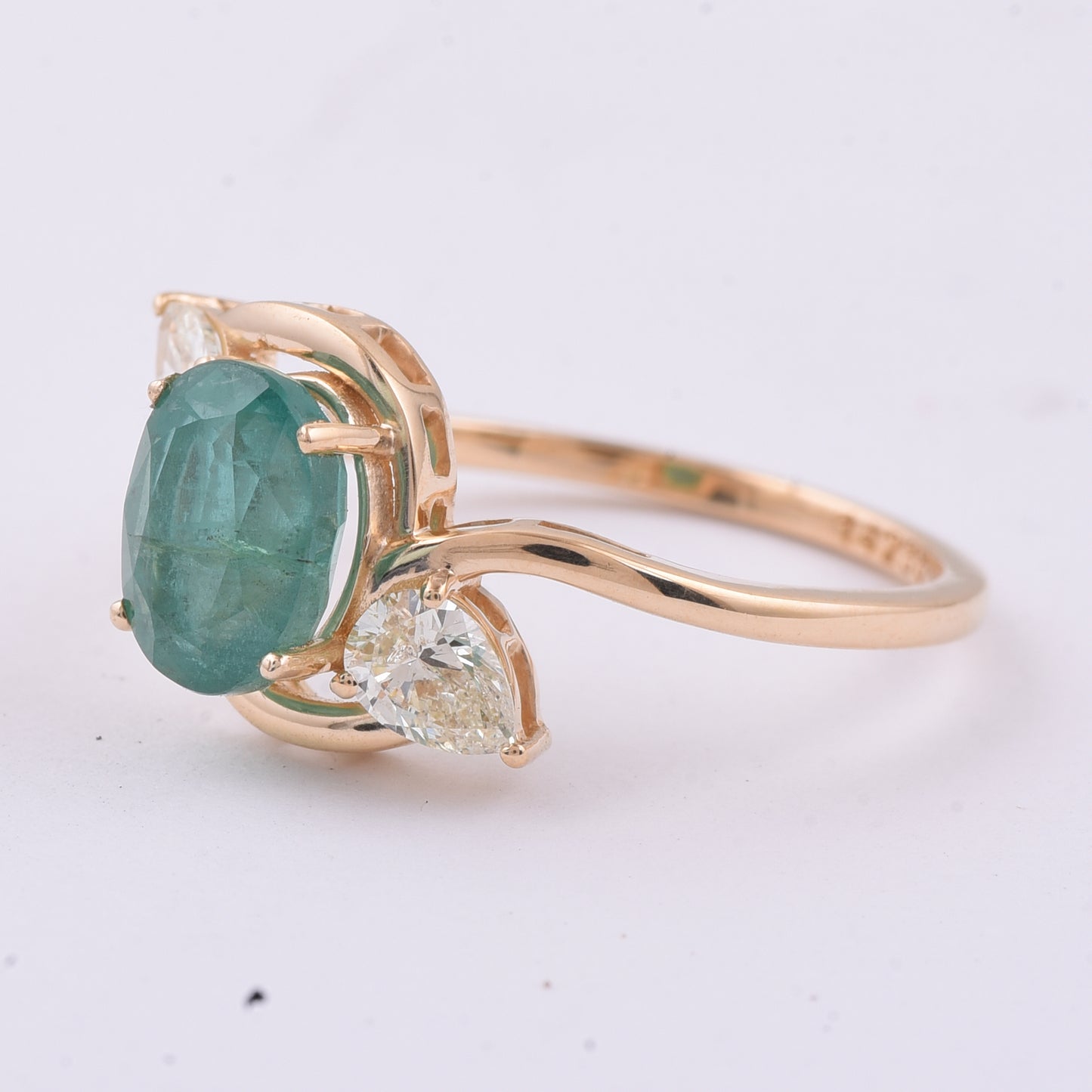 1.93 Ct Oval Natural Emerald 14K Gold Ring