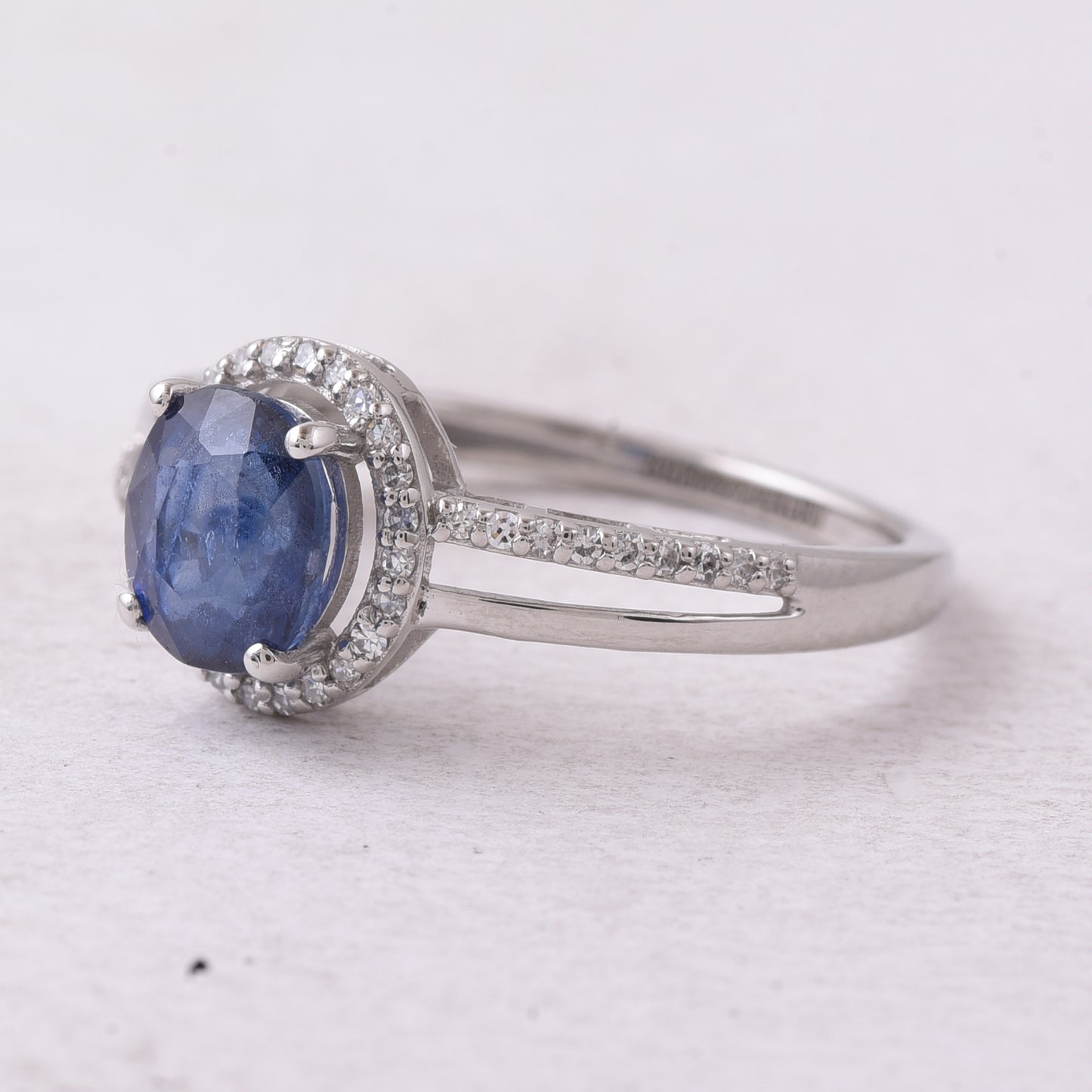 1.75 Ct Oval Mixed Cut Natural Sapphire 950 Platinum Ring