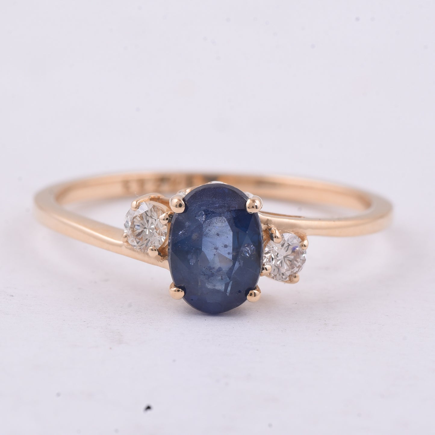 1.20 Ct Oval Natural Sapphire 14K Gold Ring