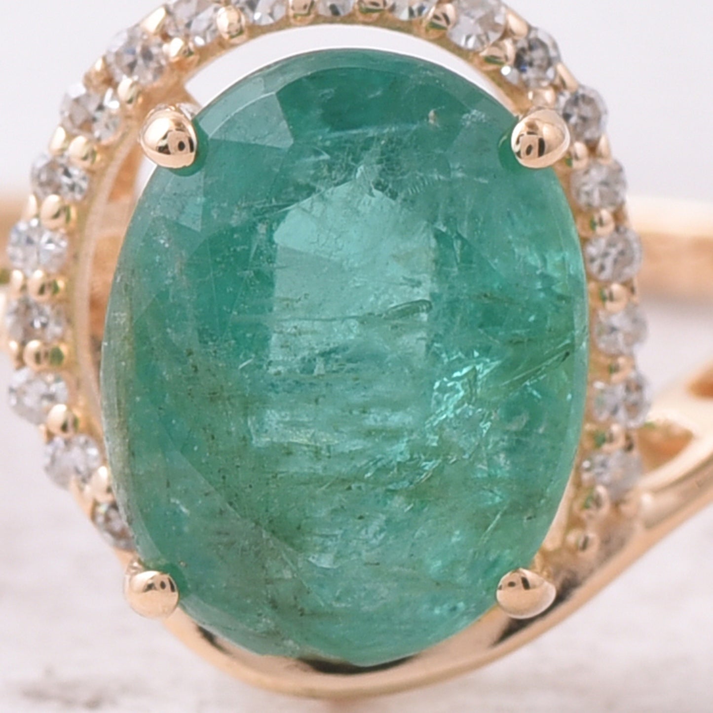 1.76 Ct Oval Natural Emerald 14K Gold Ring