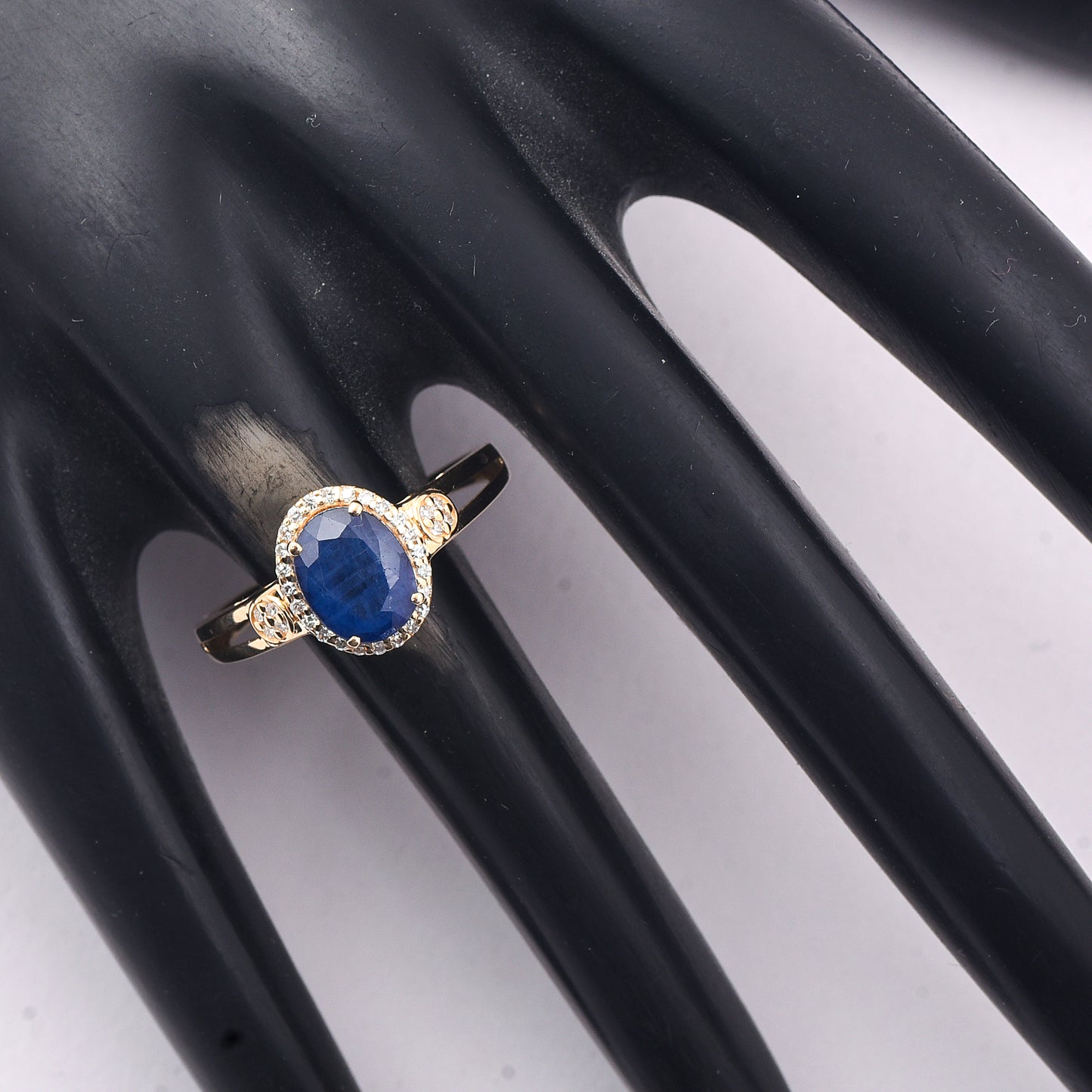 1.89 Ct Oval Mixed Cut Natural Sapphire 14K Gold Ring