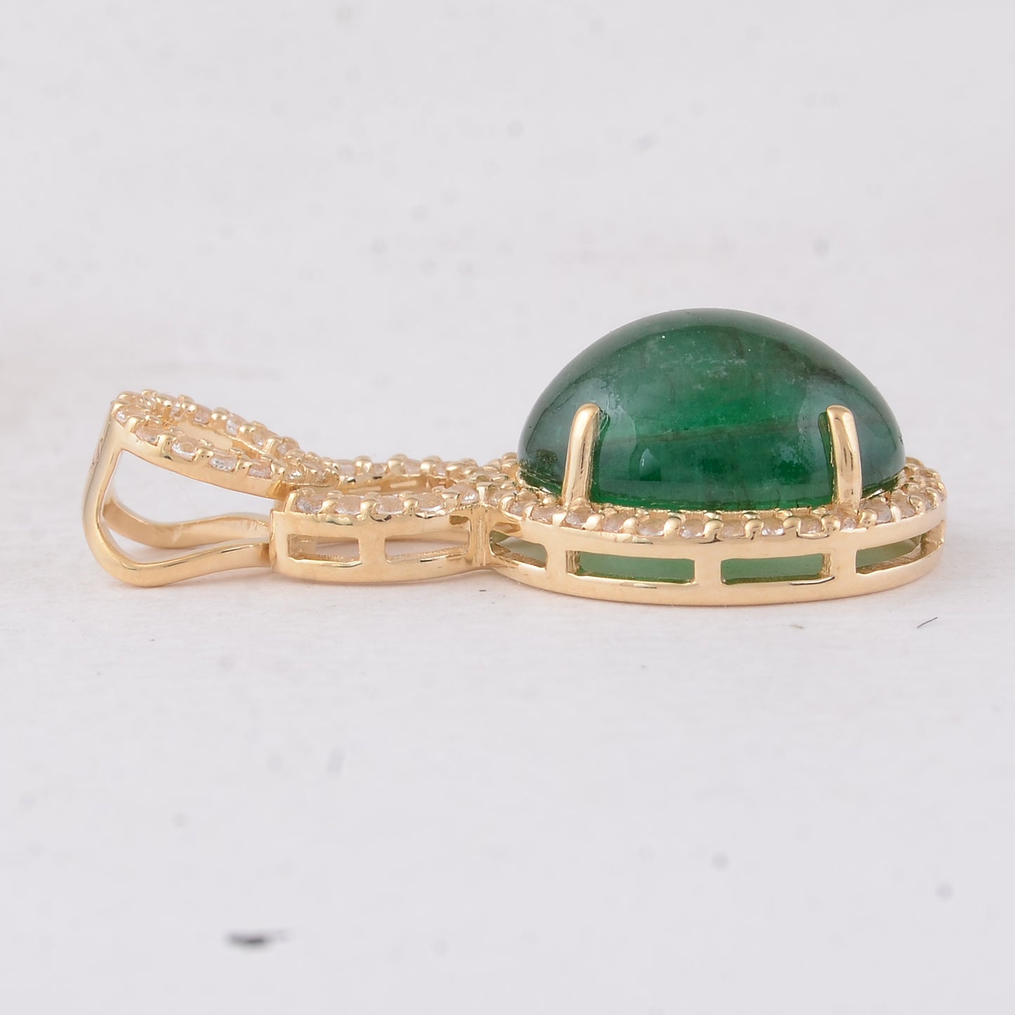 3.75 Ct Oval Emerald 9K Gold Pendant