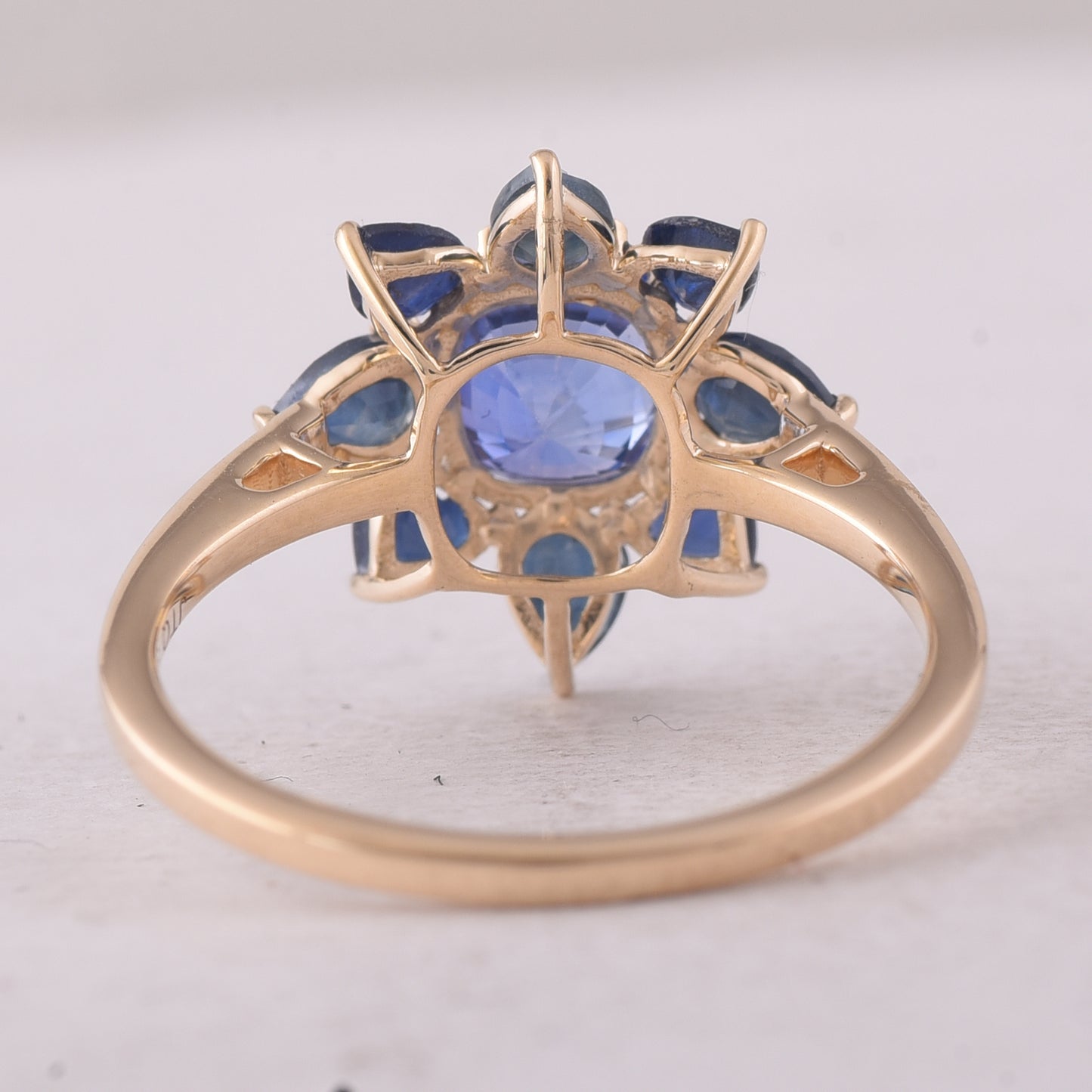 2.83 Ct Cushion Sapphire 9K Gold Ring