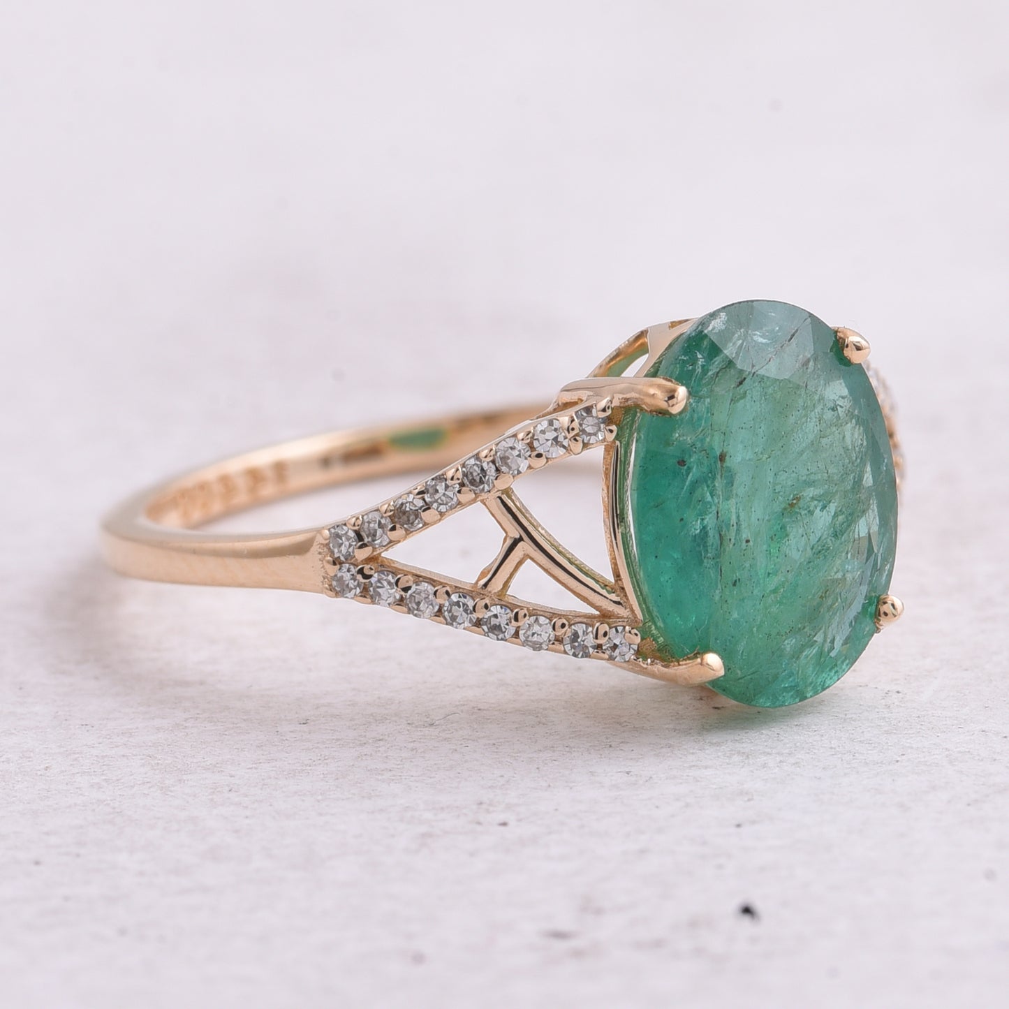 2.16 Ct Oval Mixed Cut Natural Emerald 14K Gold Ring