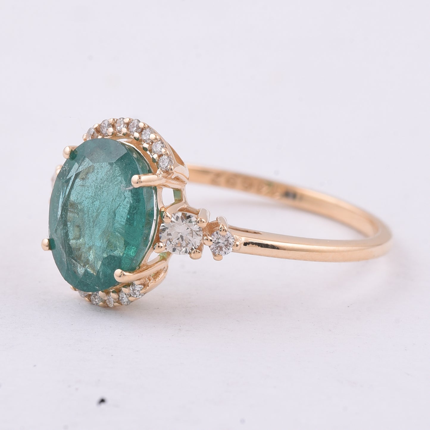 1.73 Ct Oval Natural Emerald 14K Gold Ring