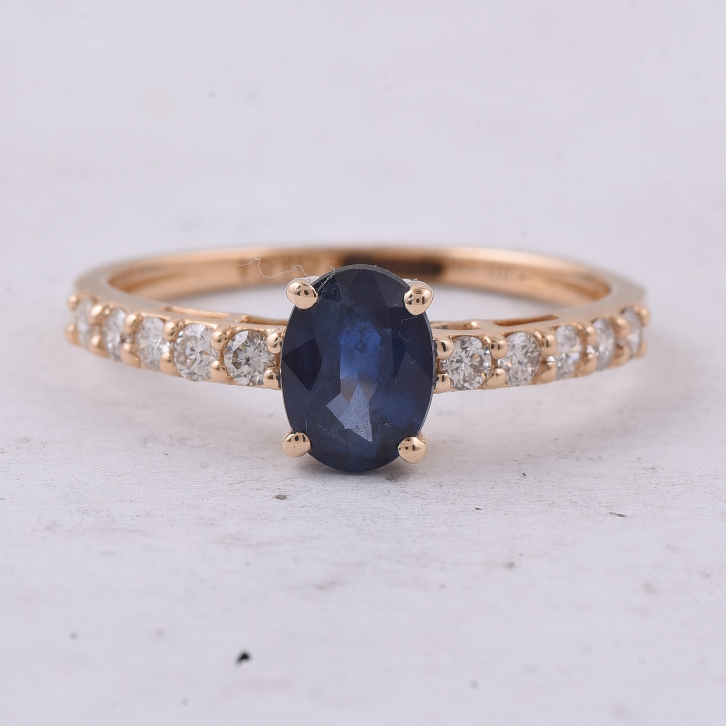 1.44 Ct Oval Natural Sapphire 14K Gold Ring