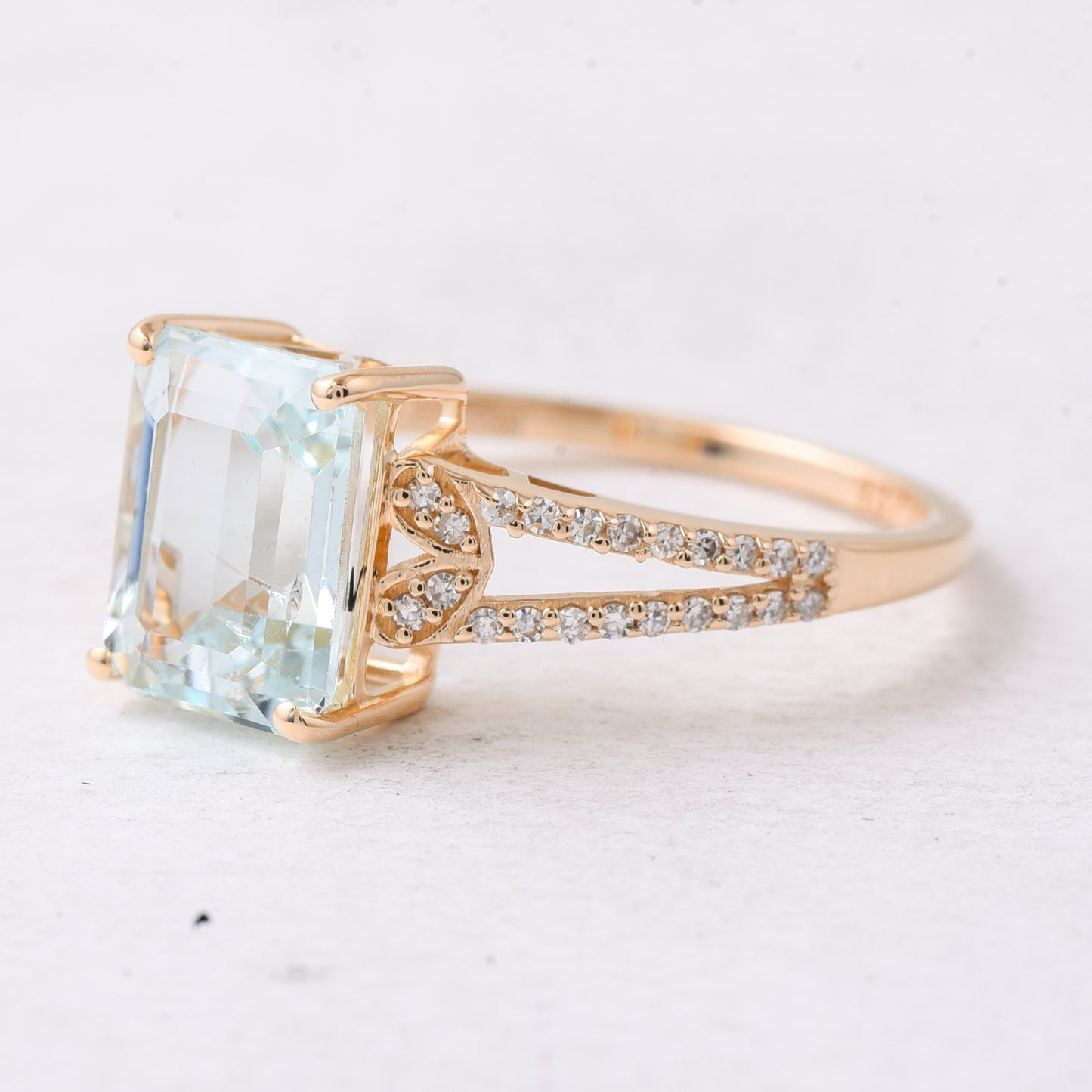 2.40 Ct Single Cut Natural Aquamarine 14K Gold Ring