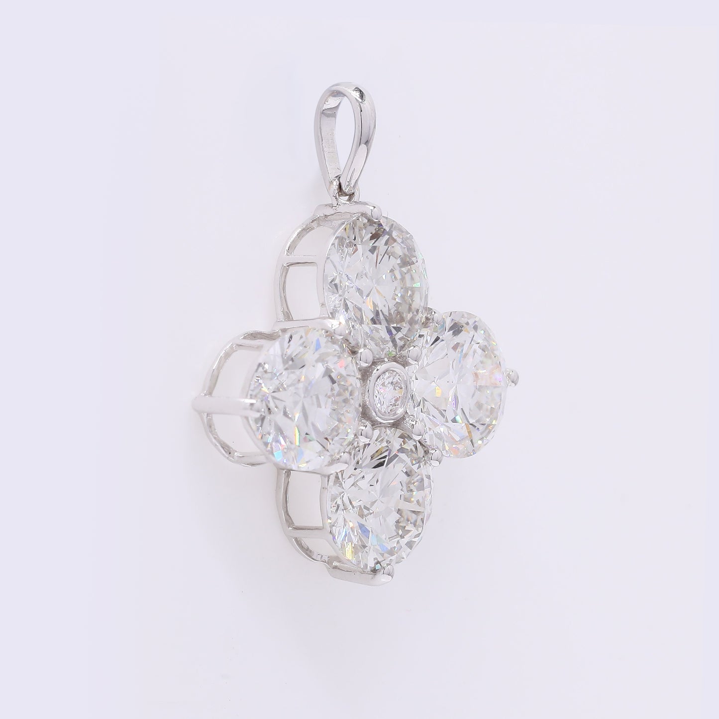 6.55 Carats Lab Grown Diamond 14K Gold Pendant