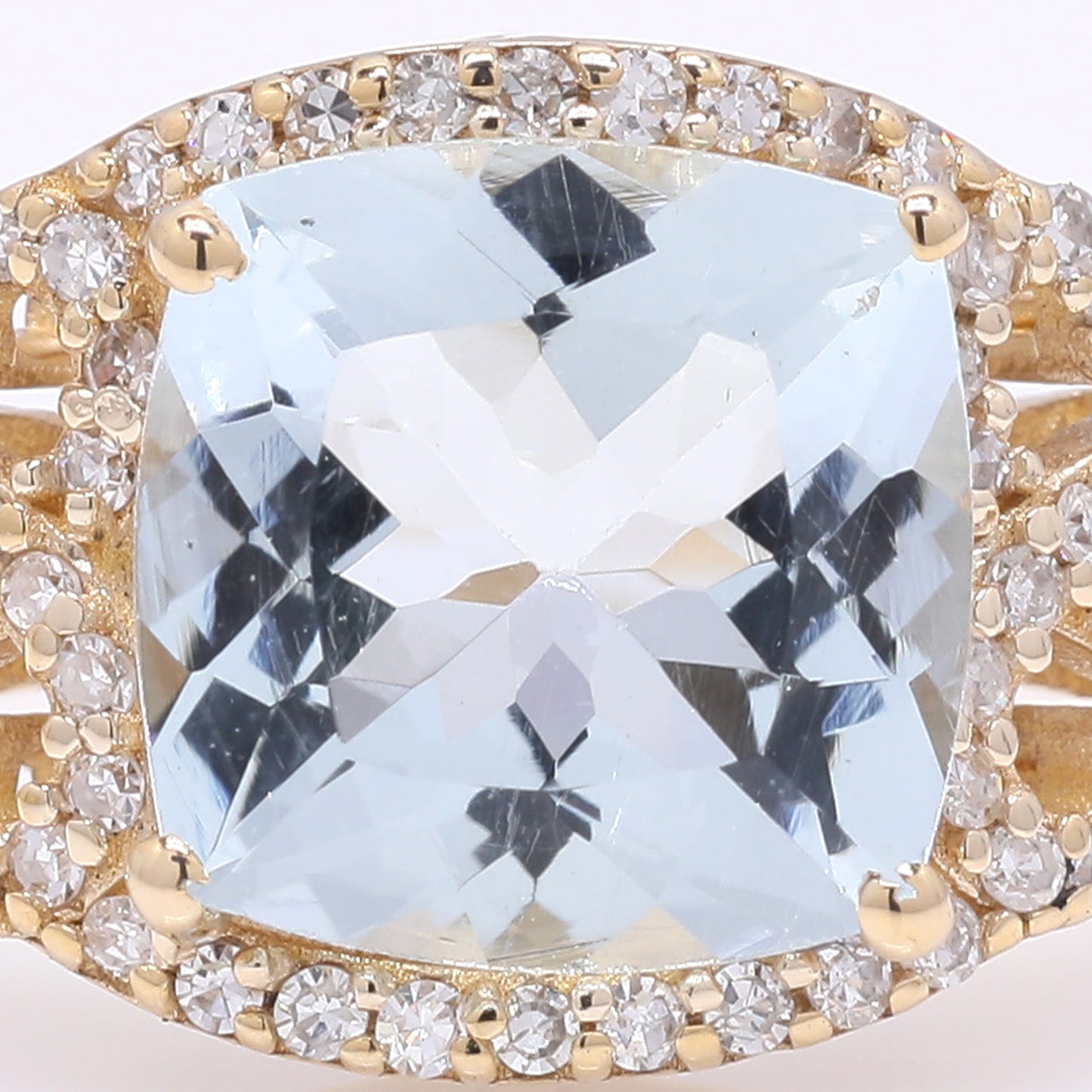 1.86 Ct Cushion Mixed Cut Natural Aquamarine 14K Gold Ring