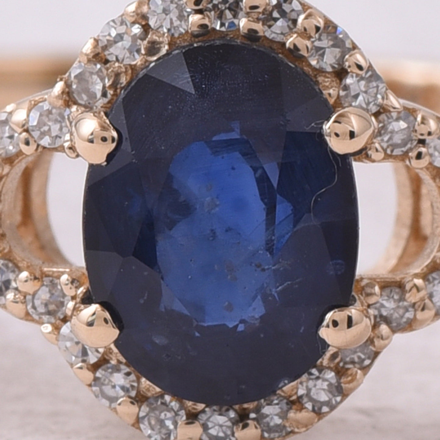 1.40 Ct Oval Mixed Cut Natural Sapphire 14K Gold Ring