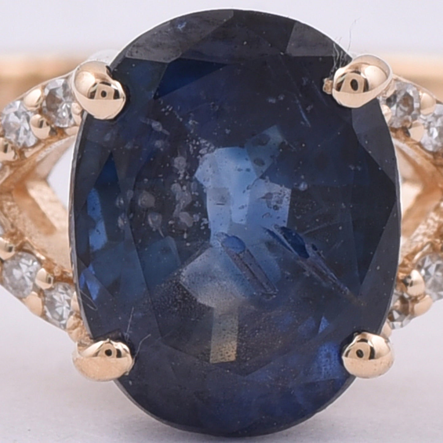 2.01 Ct Oval Natural Sapphire 14K Gold Ring