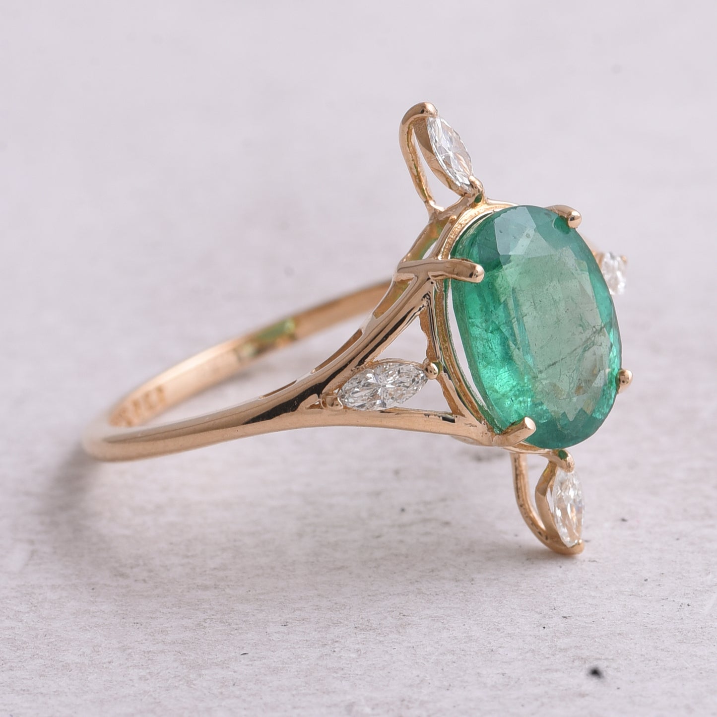 1.80 Ct Oval Natural Emerald 14K Gold Ring