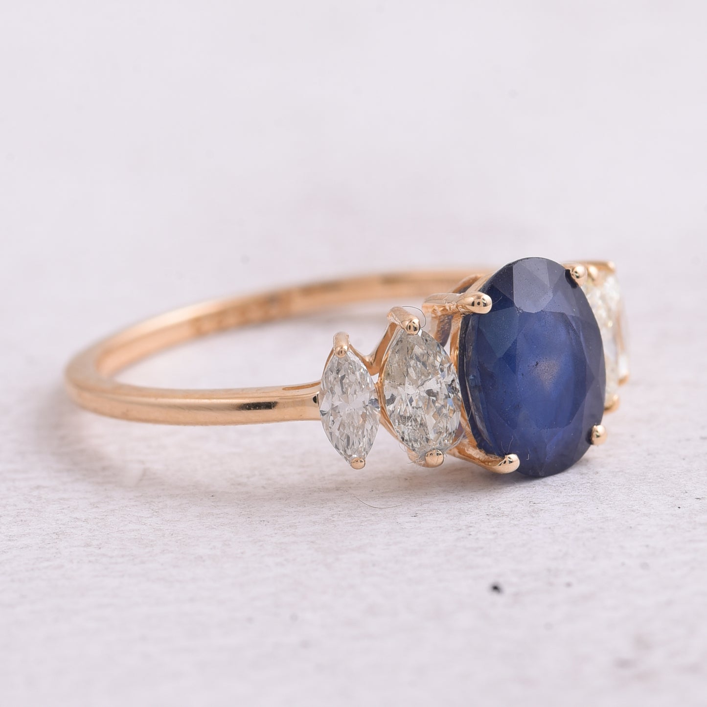 2.06 Ct Oval Natural Sapphire 14K Gold Ring