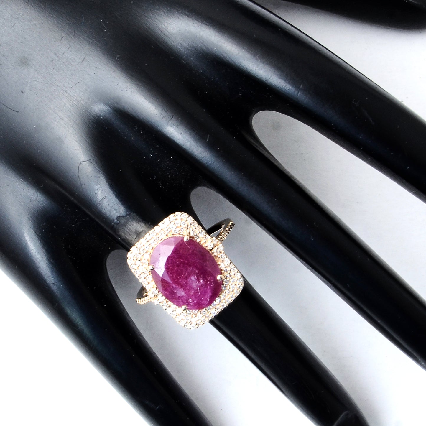 6.98 Ct Oval Mixed Cut Natural Corundum Ruby 14K Gold Ring