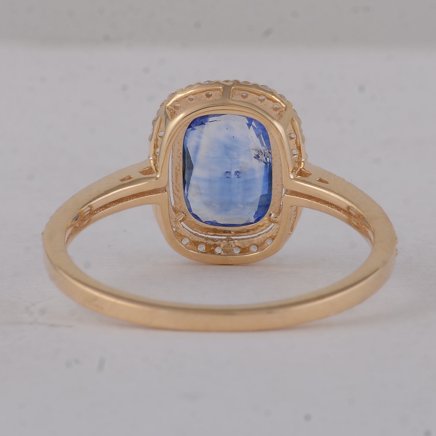 2.00 Ct Cushion Sapphire 9K Gold Ring