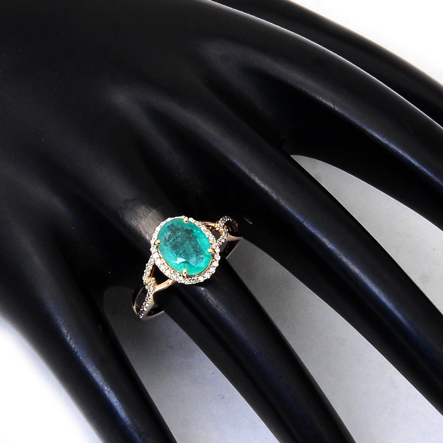 1.79 Ct Oval Mixed Cut Natural Emerald 14K Gold Ring
