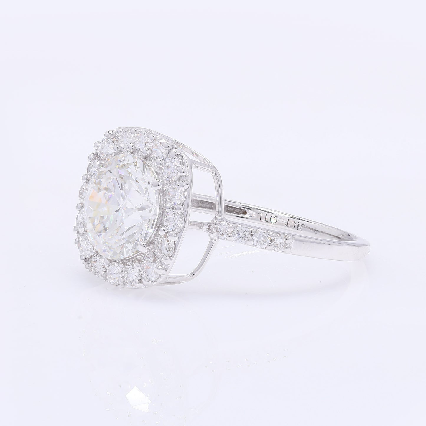 2.50 Carats Lab Grown Diamond 14K Gold Ring