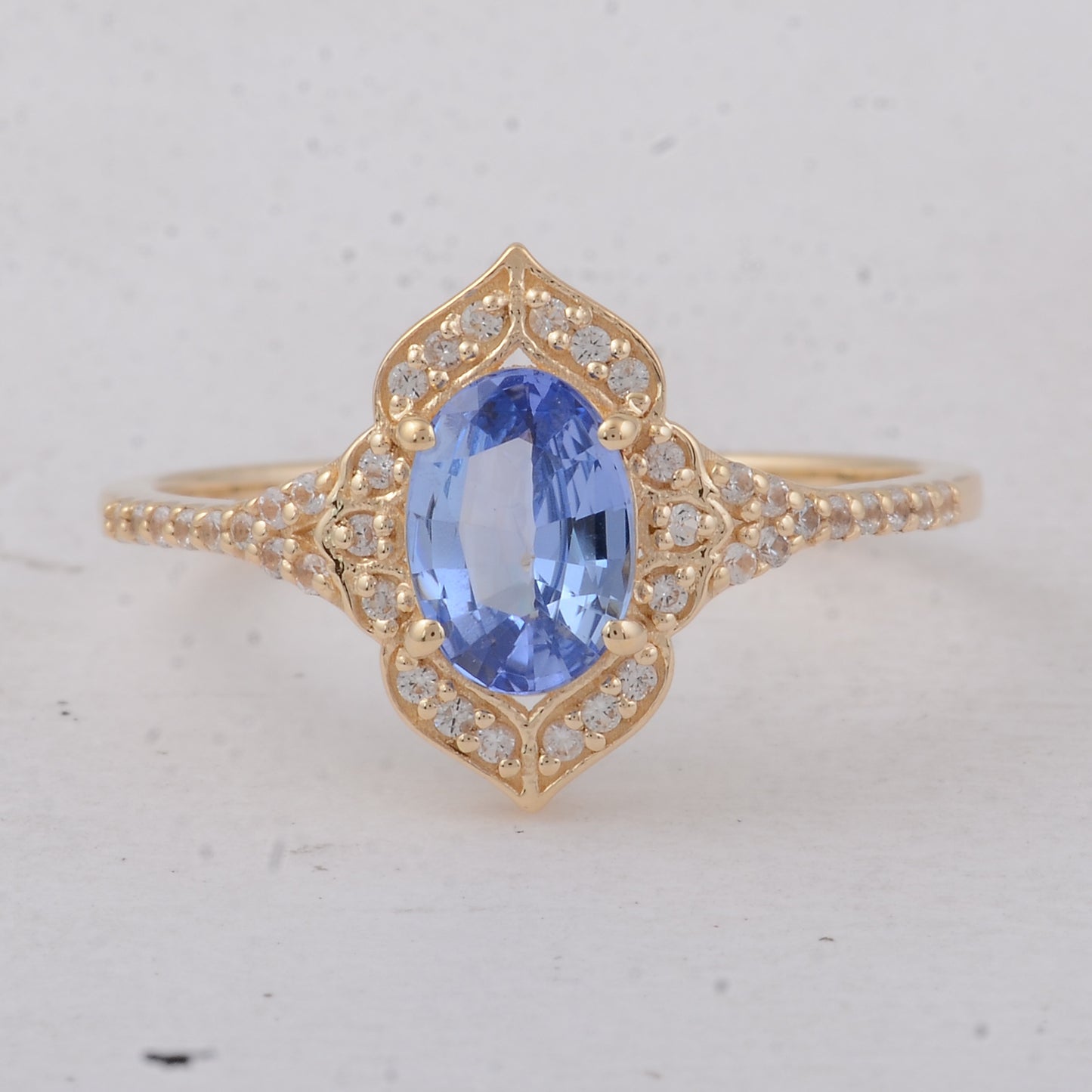 1.13 Ct Oval Sapphire 9K Gold Ring