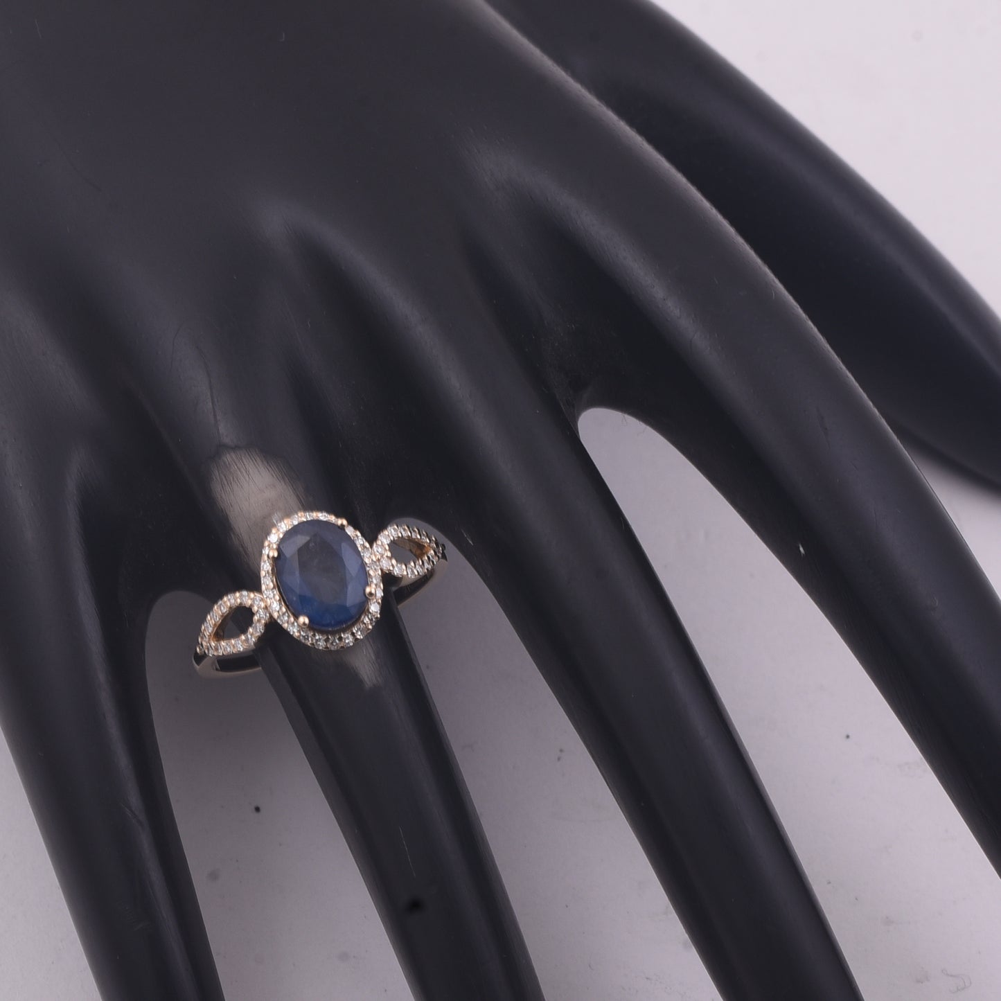 1.97 Ct Oval Mixed Cut Natural Sapphire 14K Gold Ring