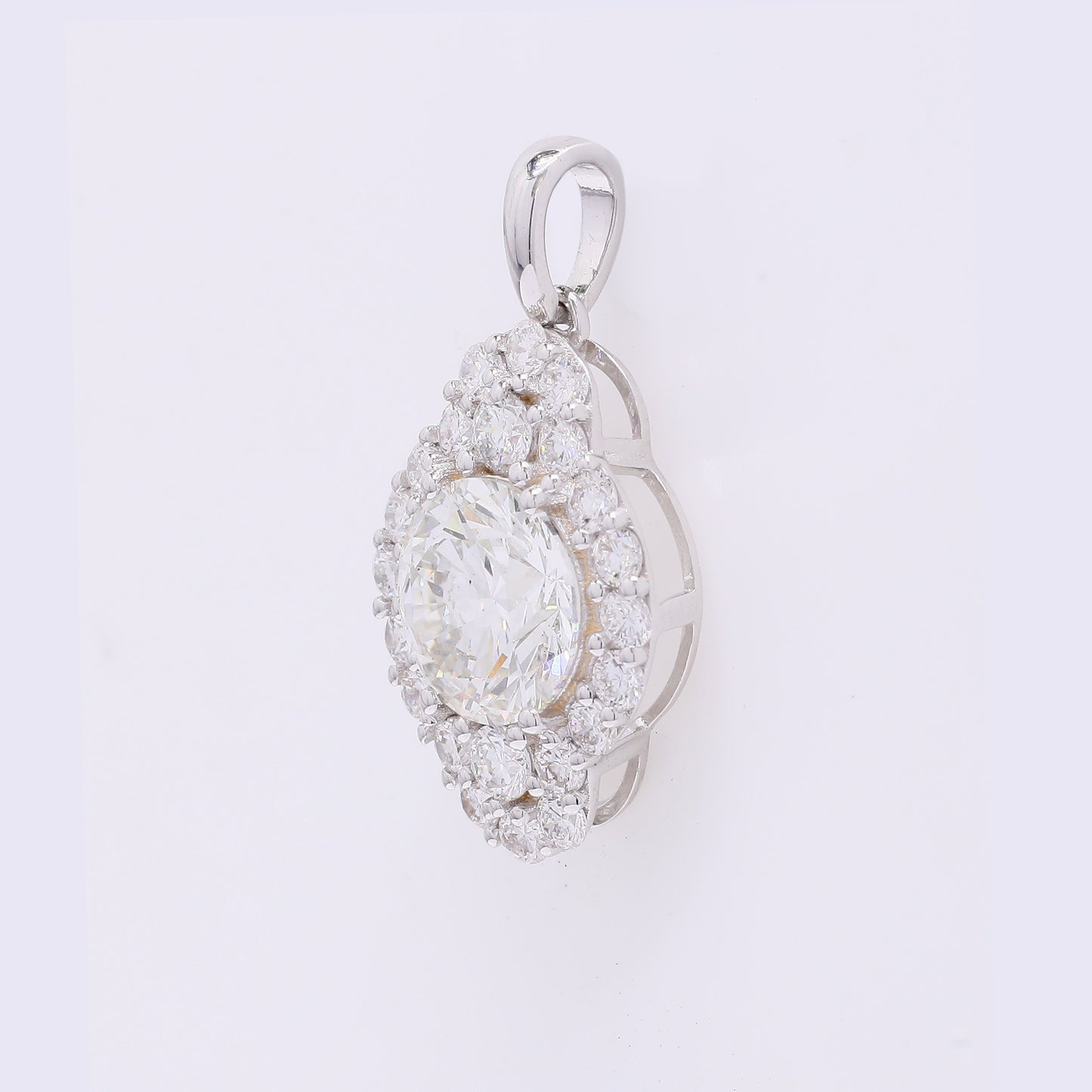 2.26 Carats Lab Grown Diamond 14K Gold Pendant