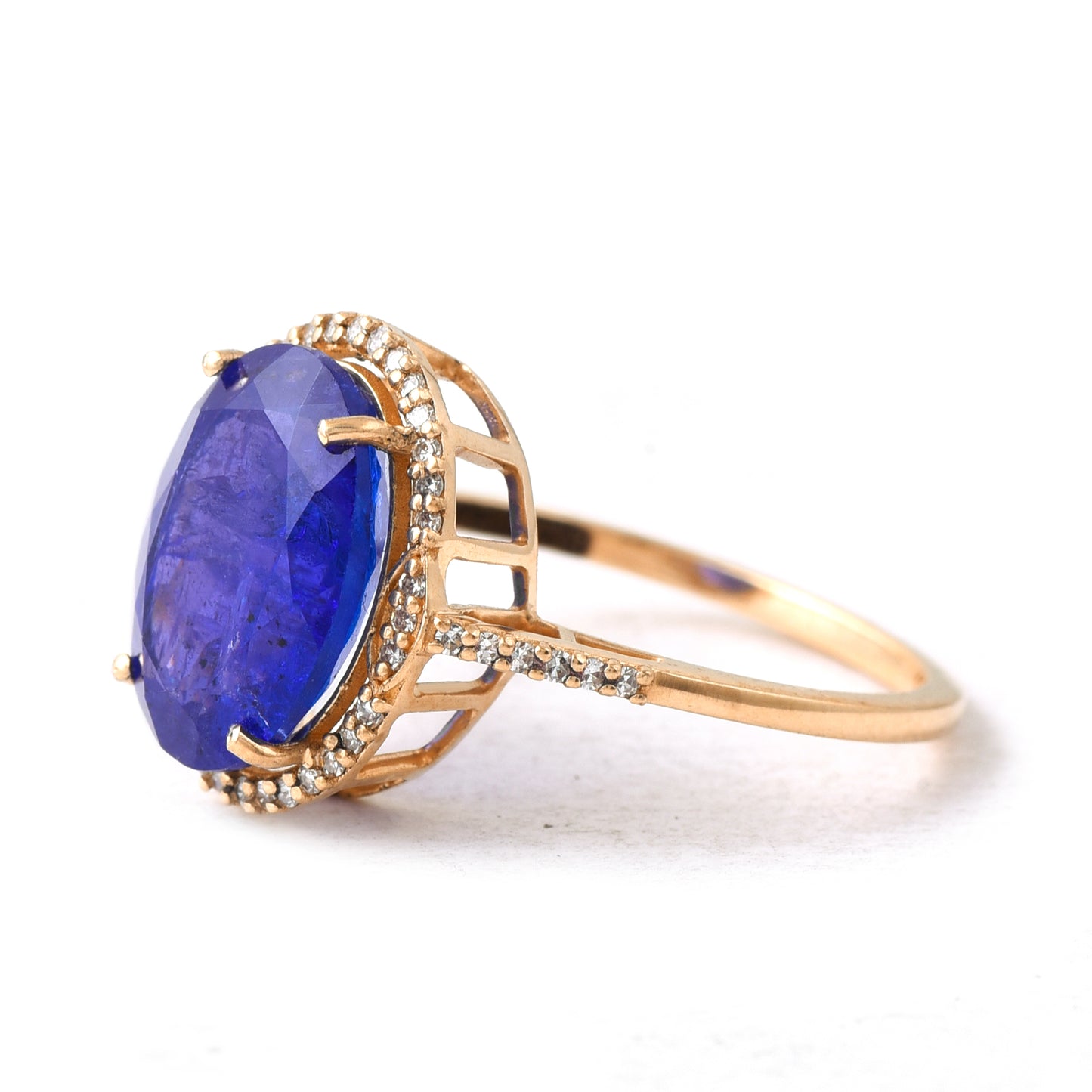 4.85 Ct Oval Tanzanite 14K Gold Ring