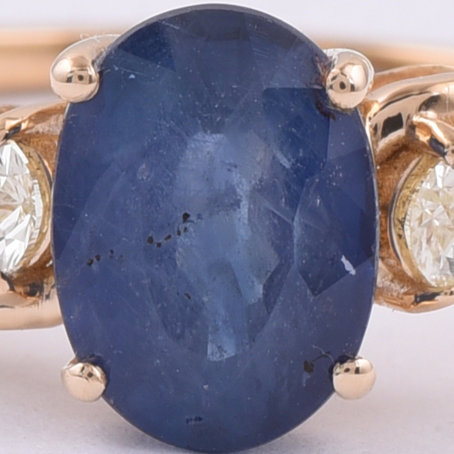 2.29 Ct Oval Natural Sapphire 14K Gold Ring