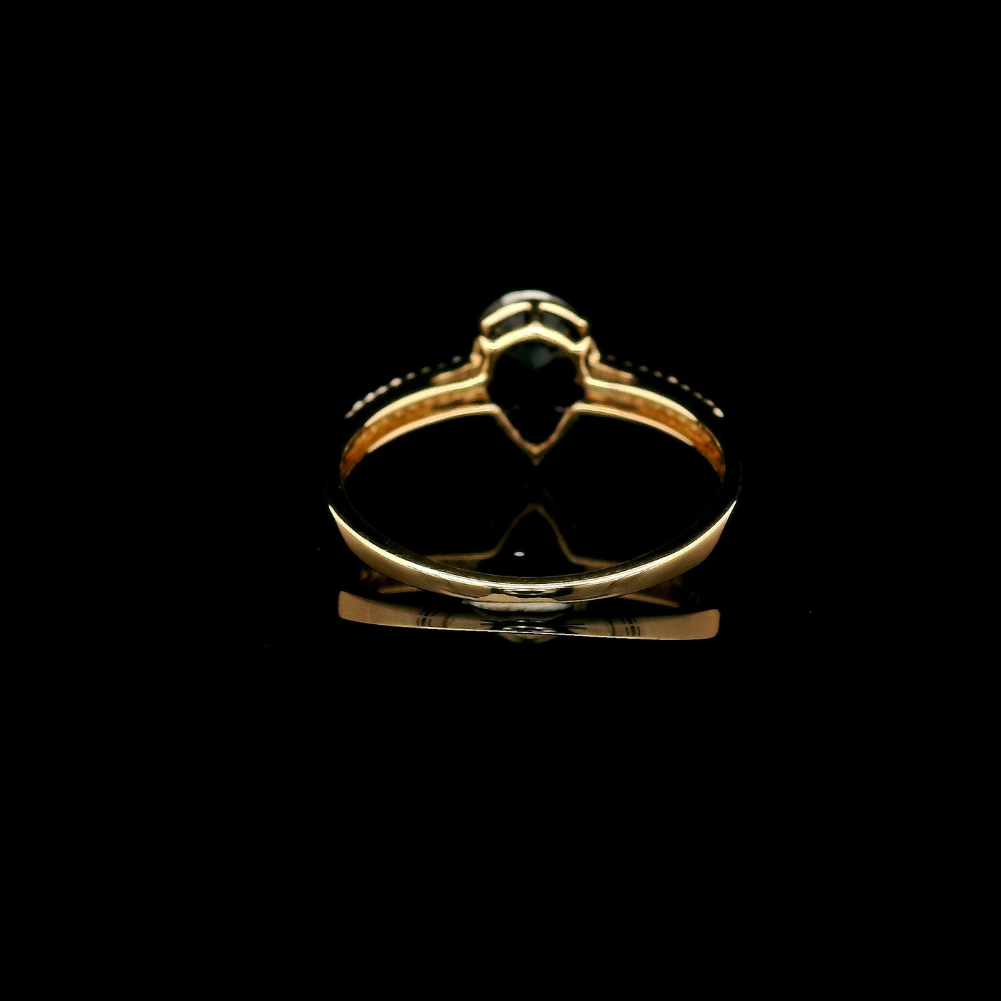1.84 Ct Pear Mixed Cut Lab Grown Sapphire 14K Gold Ring