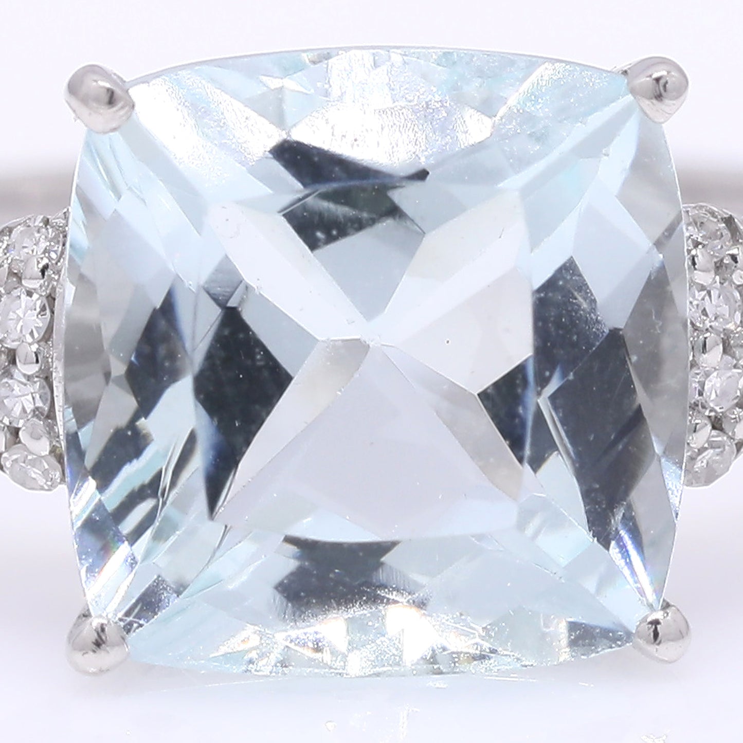 2.85 Ct Cushion Mixed Cut Natural Aquamarine 950 Platinum Ring
