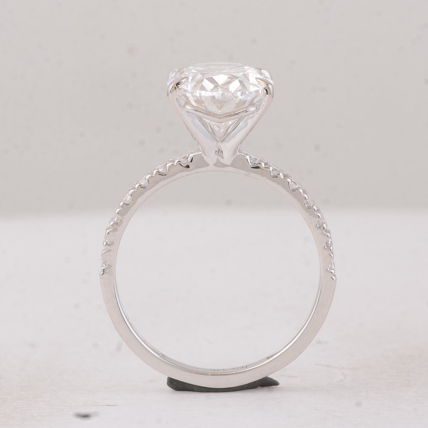 4.41 Carats Lab Grown Diamond 14K Gold Ring