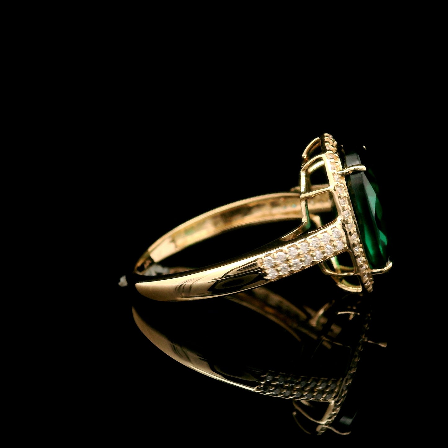 4.38 Ct Oval Mixed Cut Lab Grown Emerald 14K Gold Ring