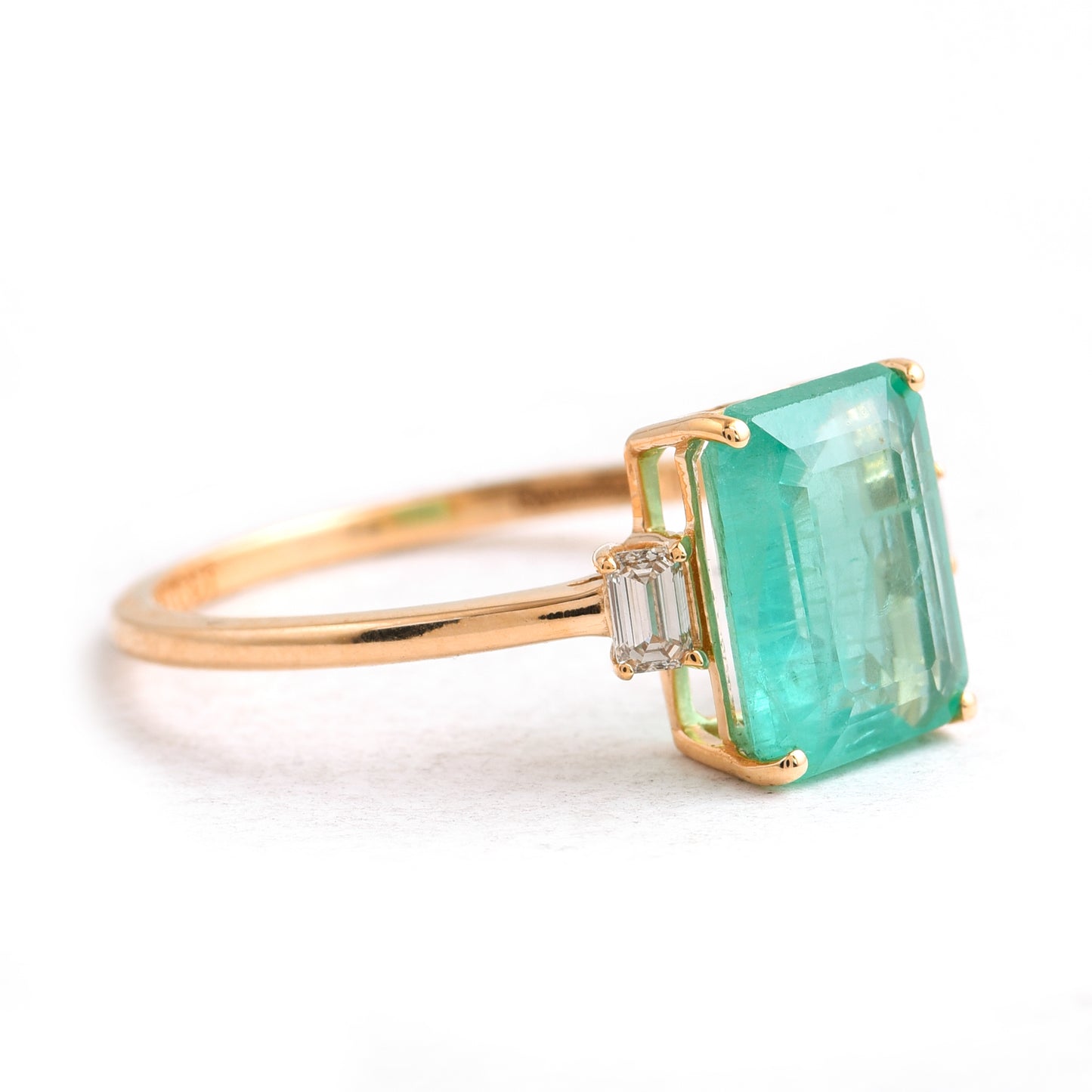 2.20 Ct Octagon Emerald 14K Gold Ring
