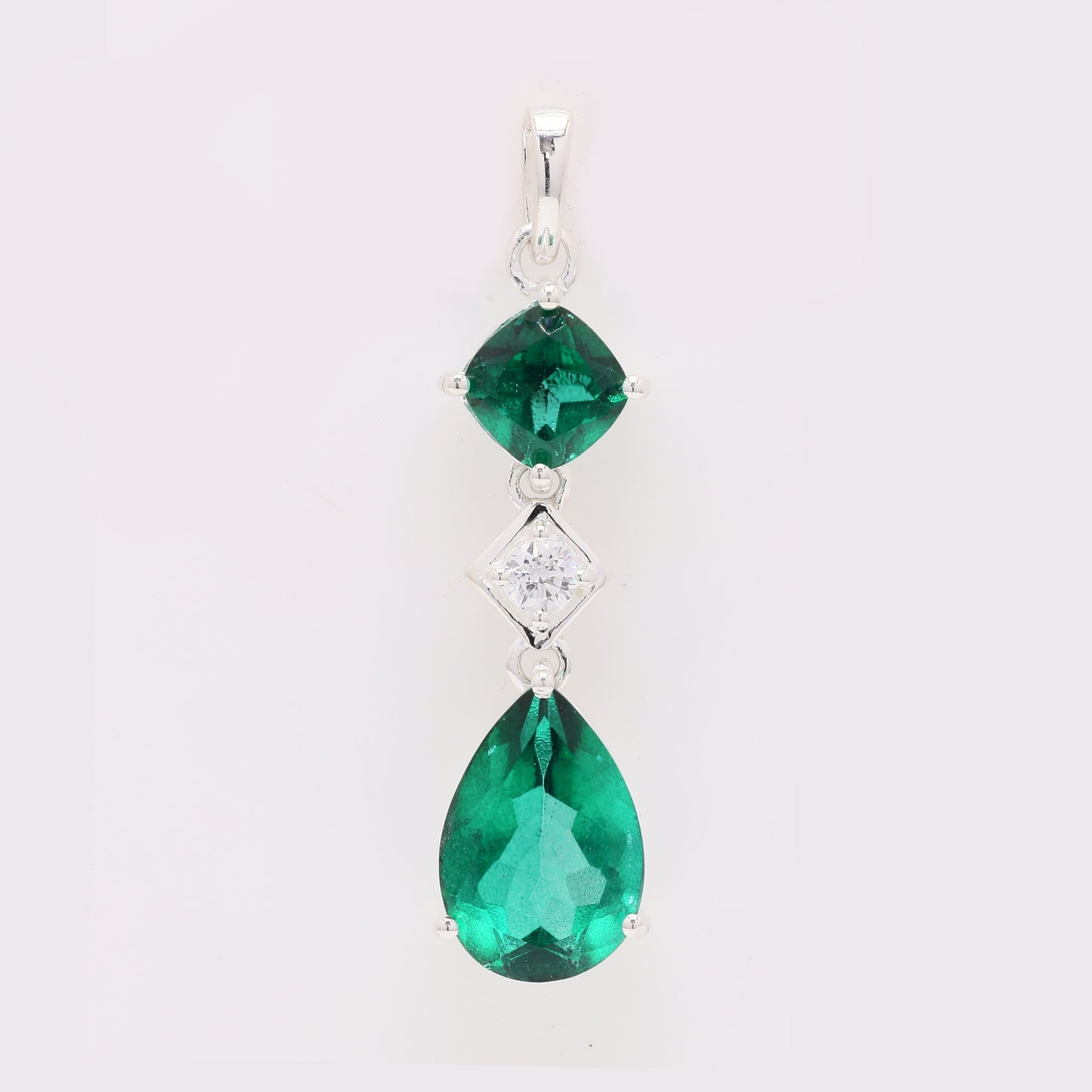 4.31 Ct Pear Green Topaz 925 Silver Pendant