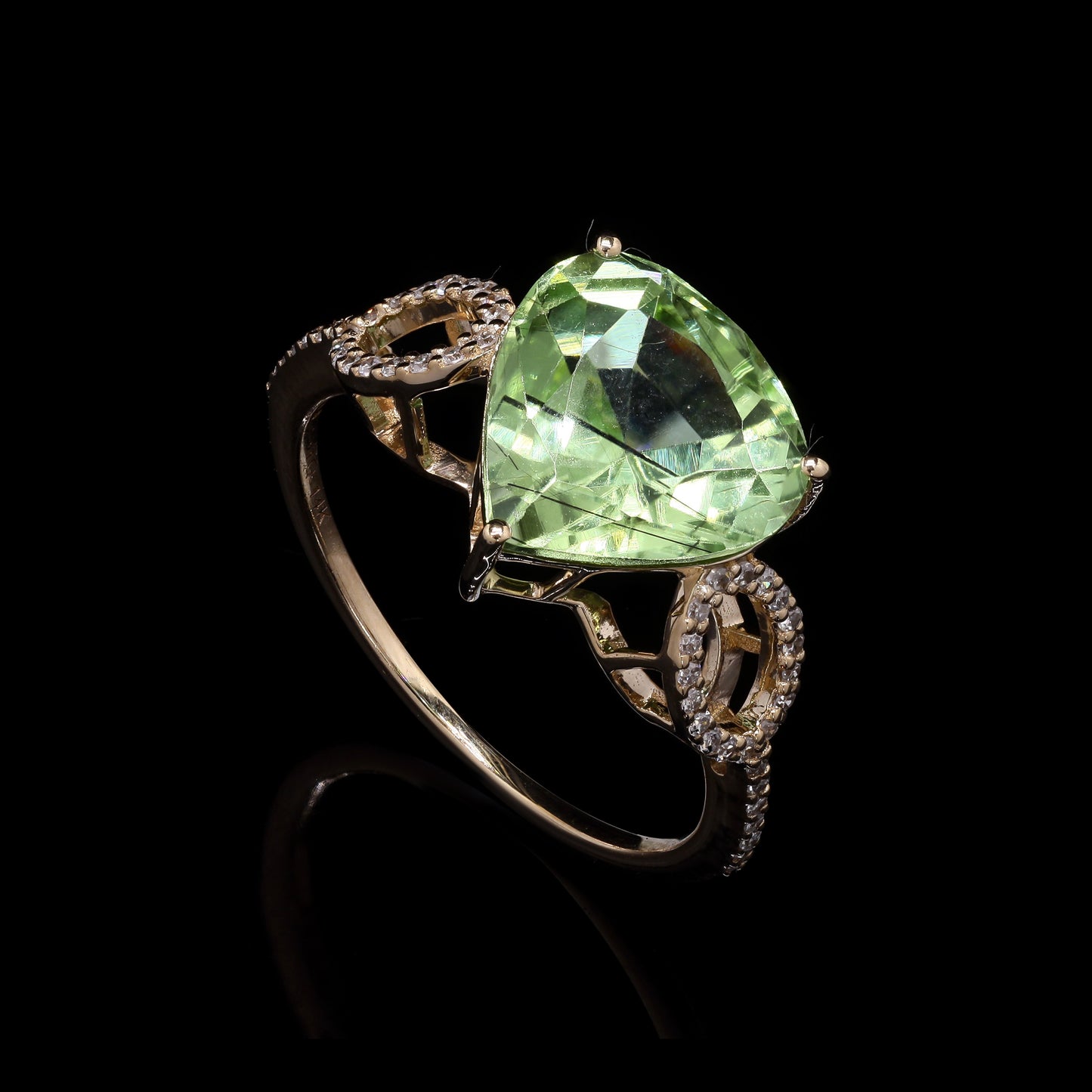 4.36 Ct Pear Mixed Cut Natural Peridot 14K Gold Ring
