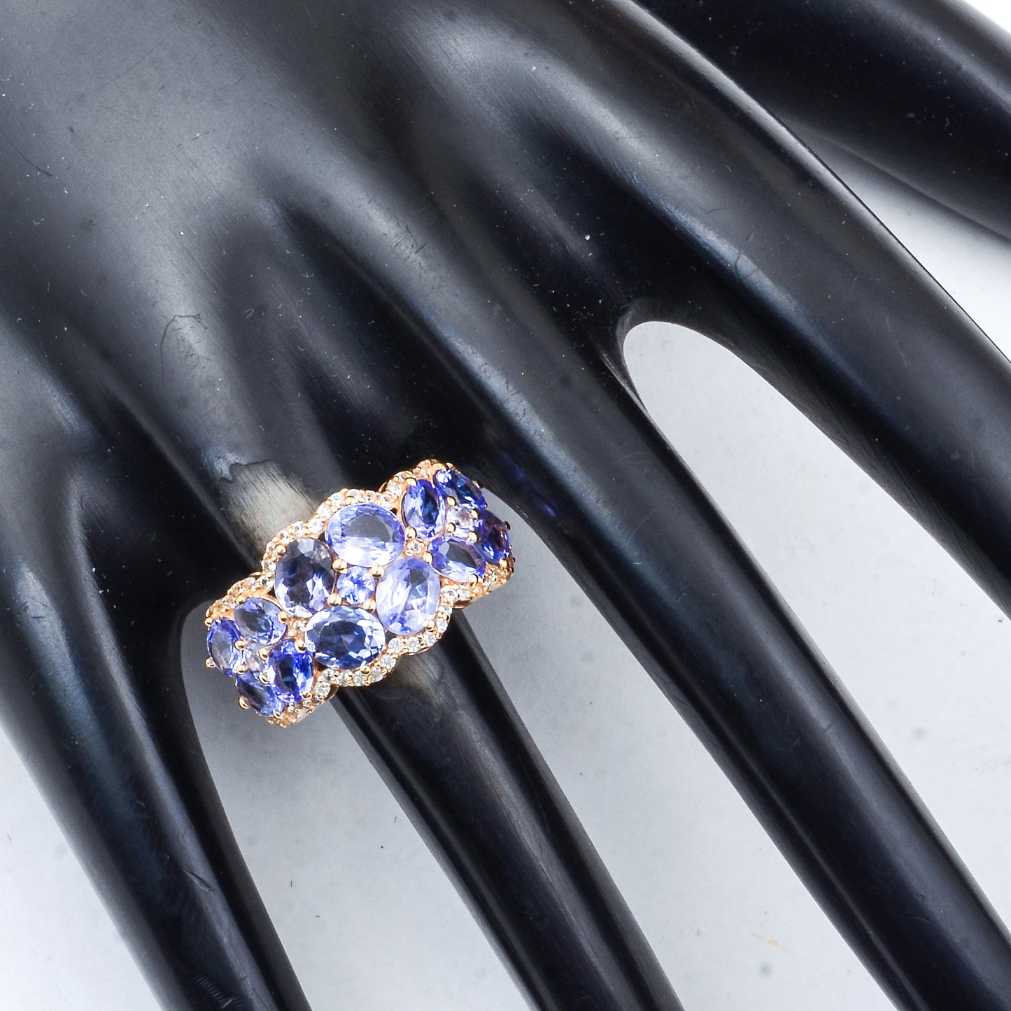 2.76 Ct Oval Tanzanite 14K Gold Ring