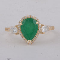 2.30 Ct Pear Emerald 9K Gold Ring