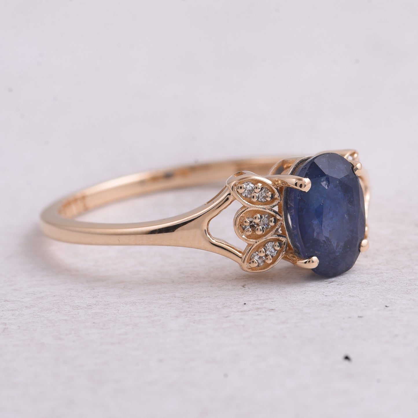 1.35 Ct Oval Mixed Cut Natural Sapphire 14K Gold Ring