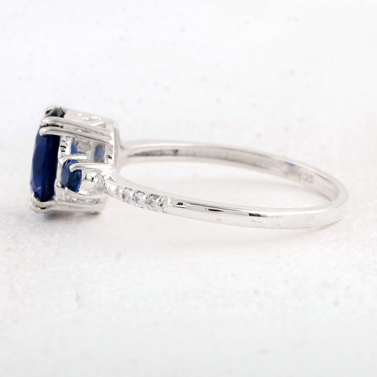 1.62 Ct Oval Created Glass Sapphire 925 Sterling Silver Ring
