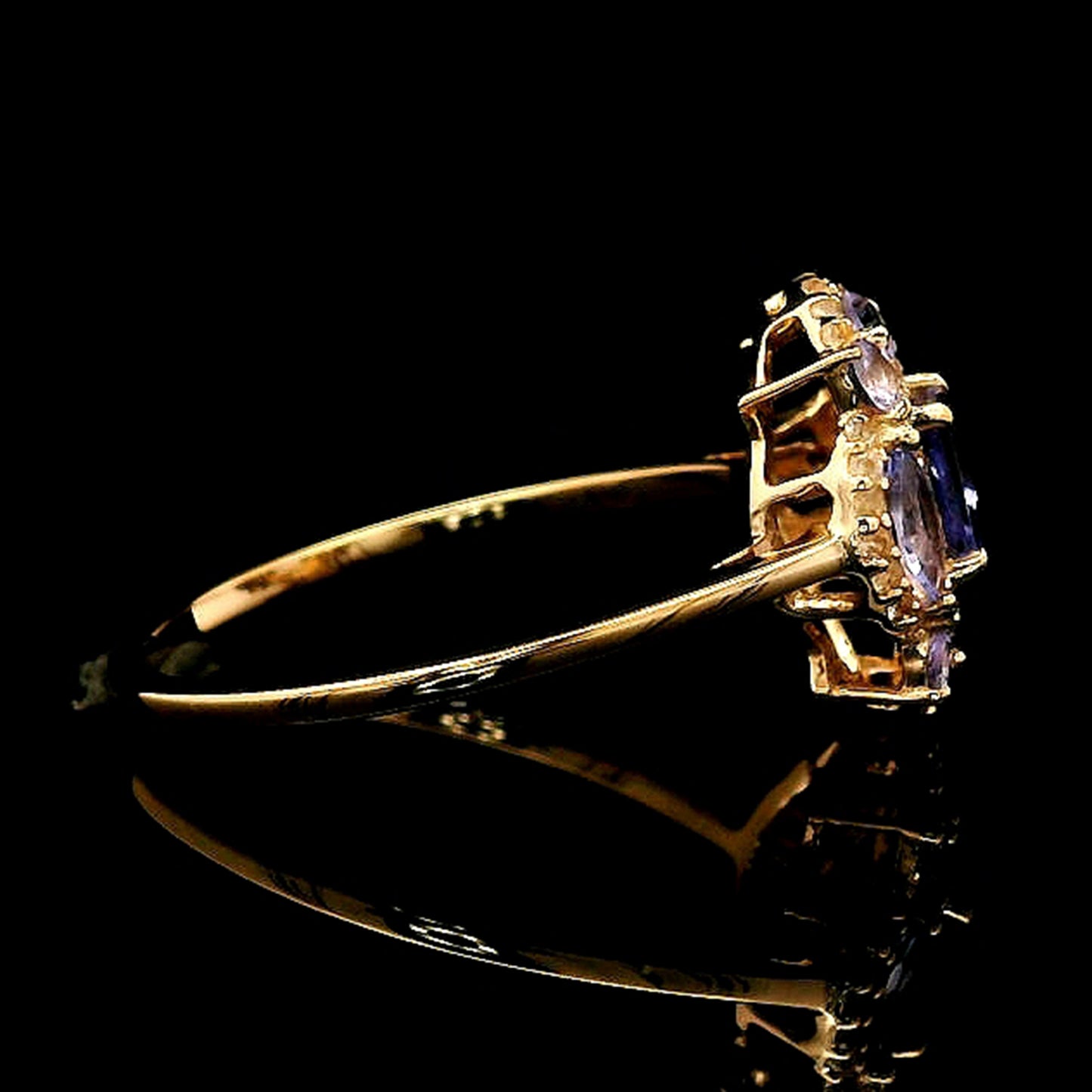 1.03 Ct Square Tanzanite 14K Gold Ring