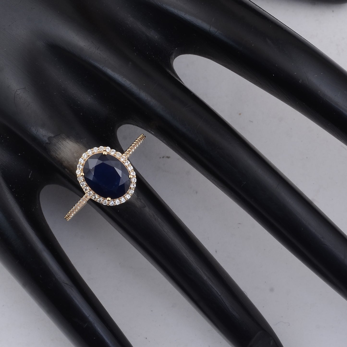 2.88 Ct Oval Sapphire 9K Gold Ring