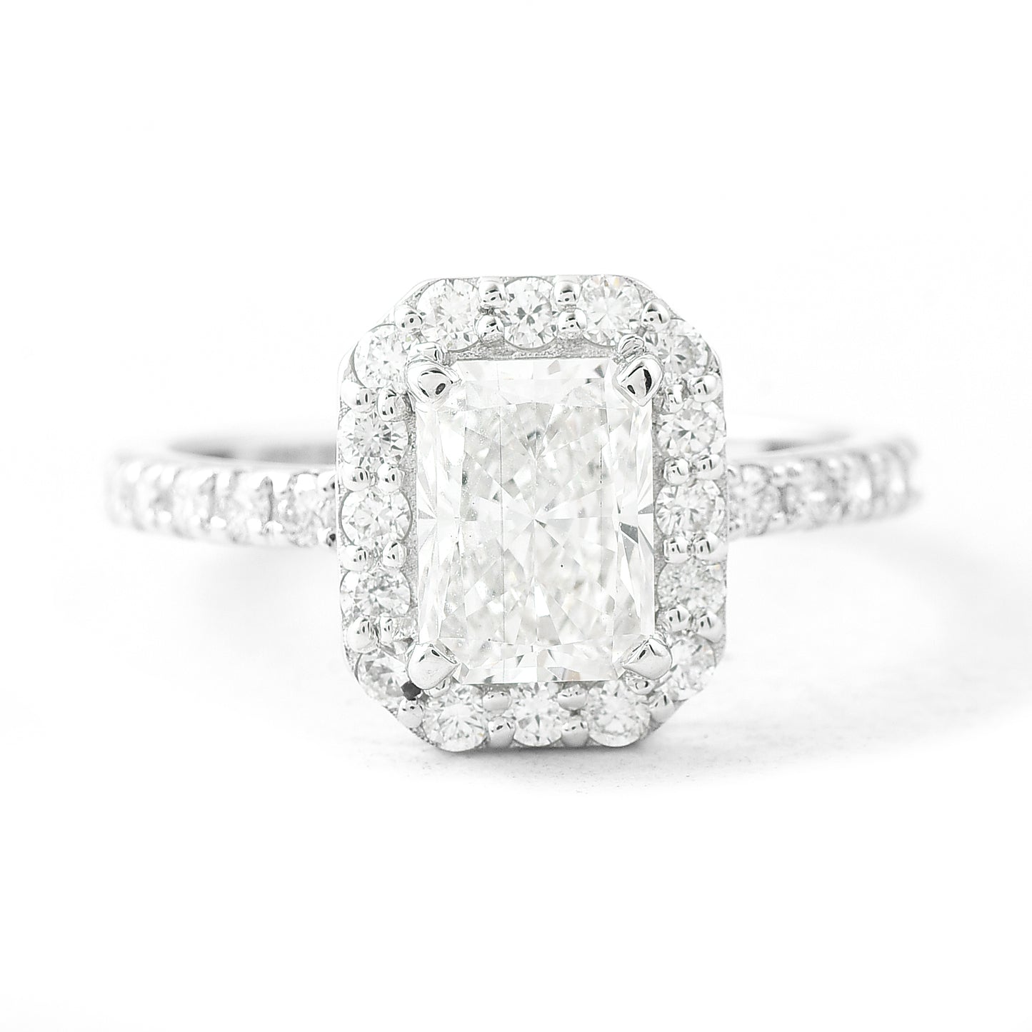 2.21 Carats Lab Grown Diamond 14K Gold Ring